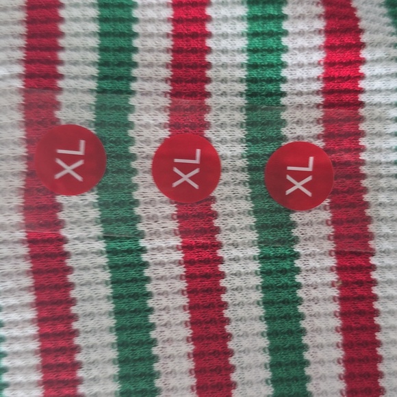 CHRISTMAS 🎄 CANDY 🍬 PAJAMA SET - Picture 4 of 5